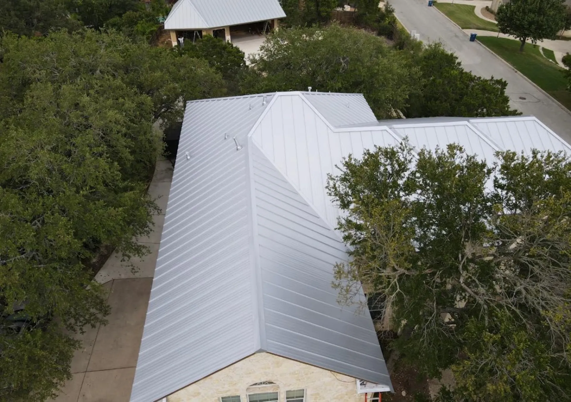 Metal Roof Coating in Baldwin City, KS